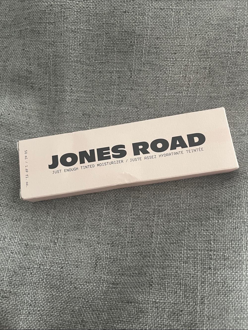 Jones Road Tinted Moisturizer Box - Light Clair